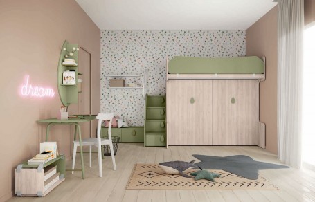 Cameretta VOLO AC132 - zona studio e castello.